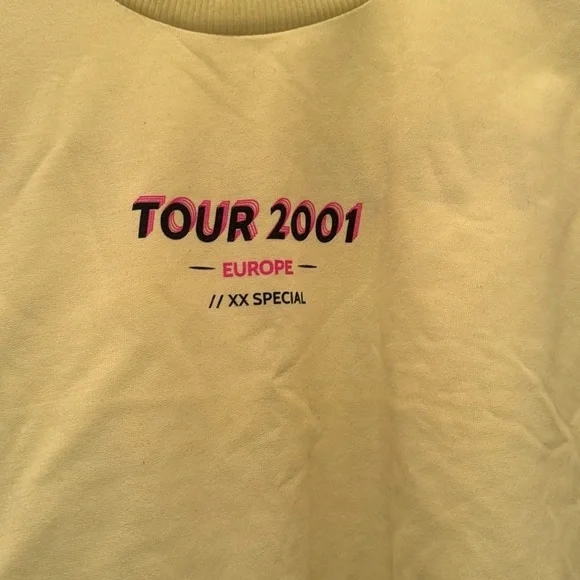 Bershka Neon Yellow Crop Top T-Shirt M/L Tour 2001 Europe XX Special - Picture 3 of 7